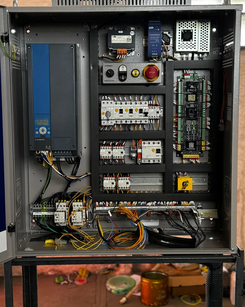 Quadro de comando novo